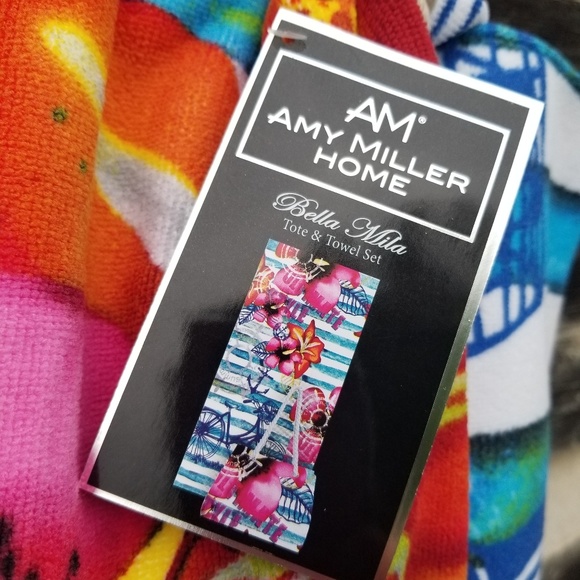 AMY MILLER BEACH TOWEL AND BAG - Picture 1 of 6